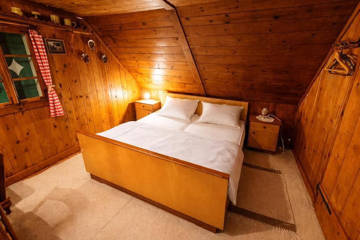Uriges Almhütte in den Bergen nahe Skigebiete in Turnau, Hochsteiermark