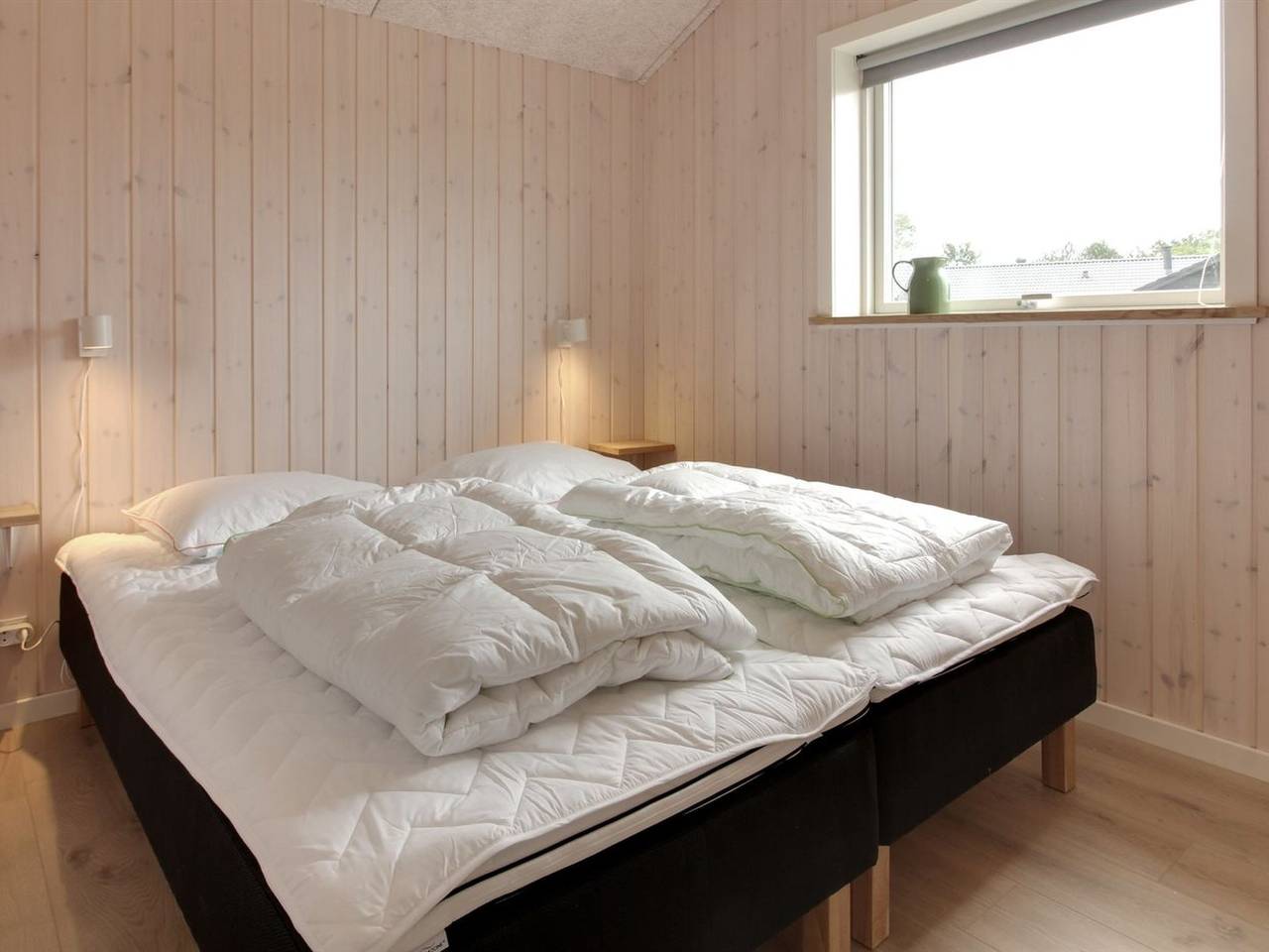 "Anuk" - 2.3km from the sea in Sønderstrand, Tagholm