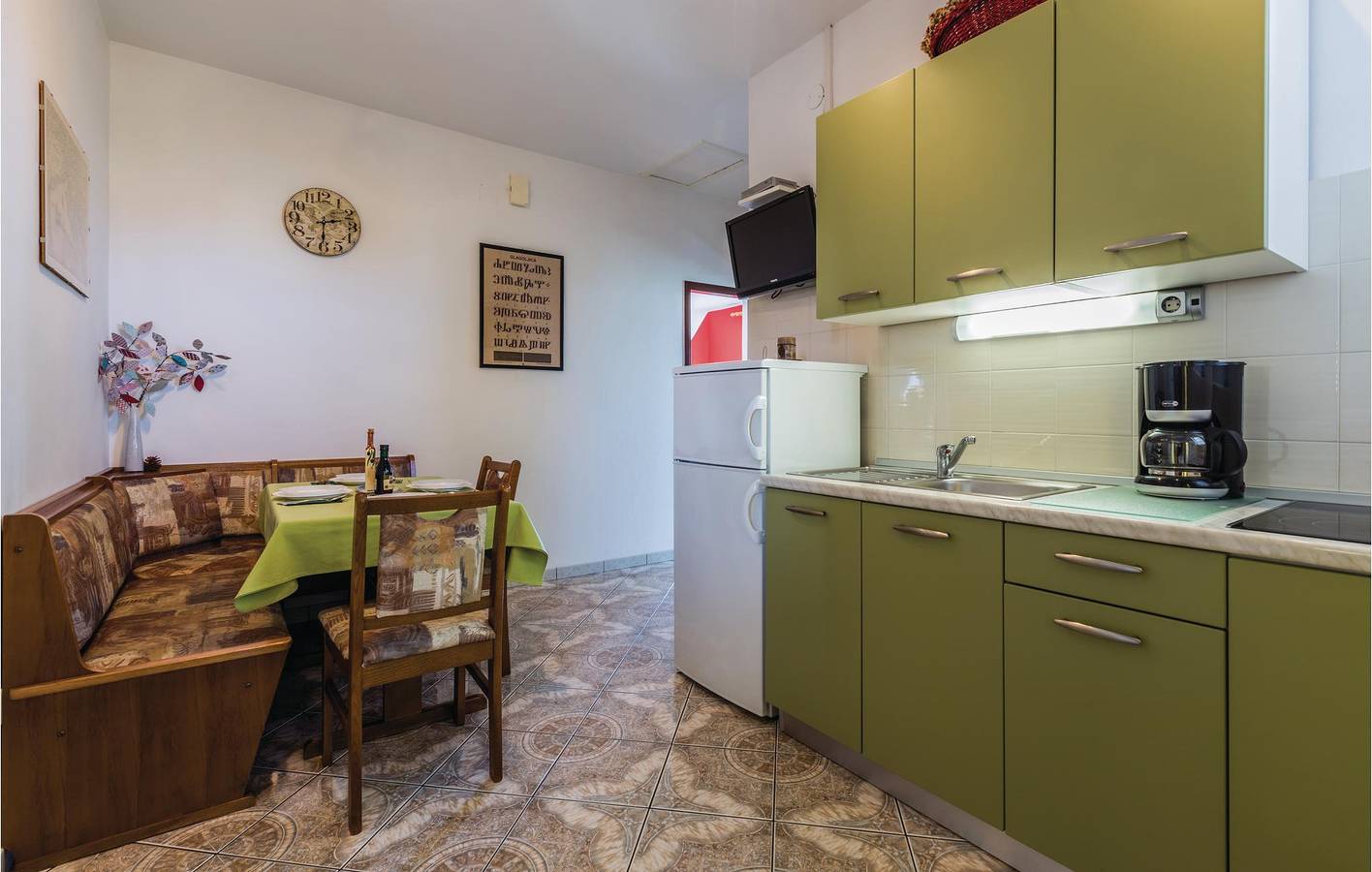 Ganze Ferienwohnung, Ferienwohnung für 5 Personen mit Terrasse in Novigrad, Umag und Umgebung
