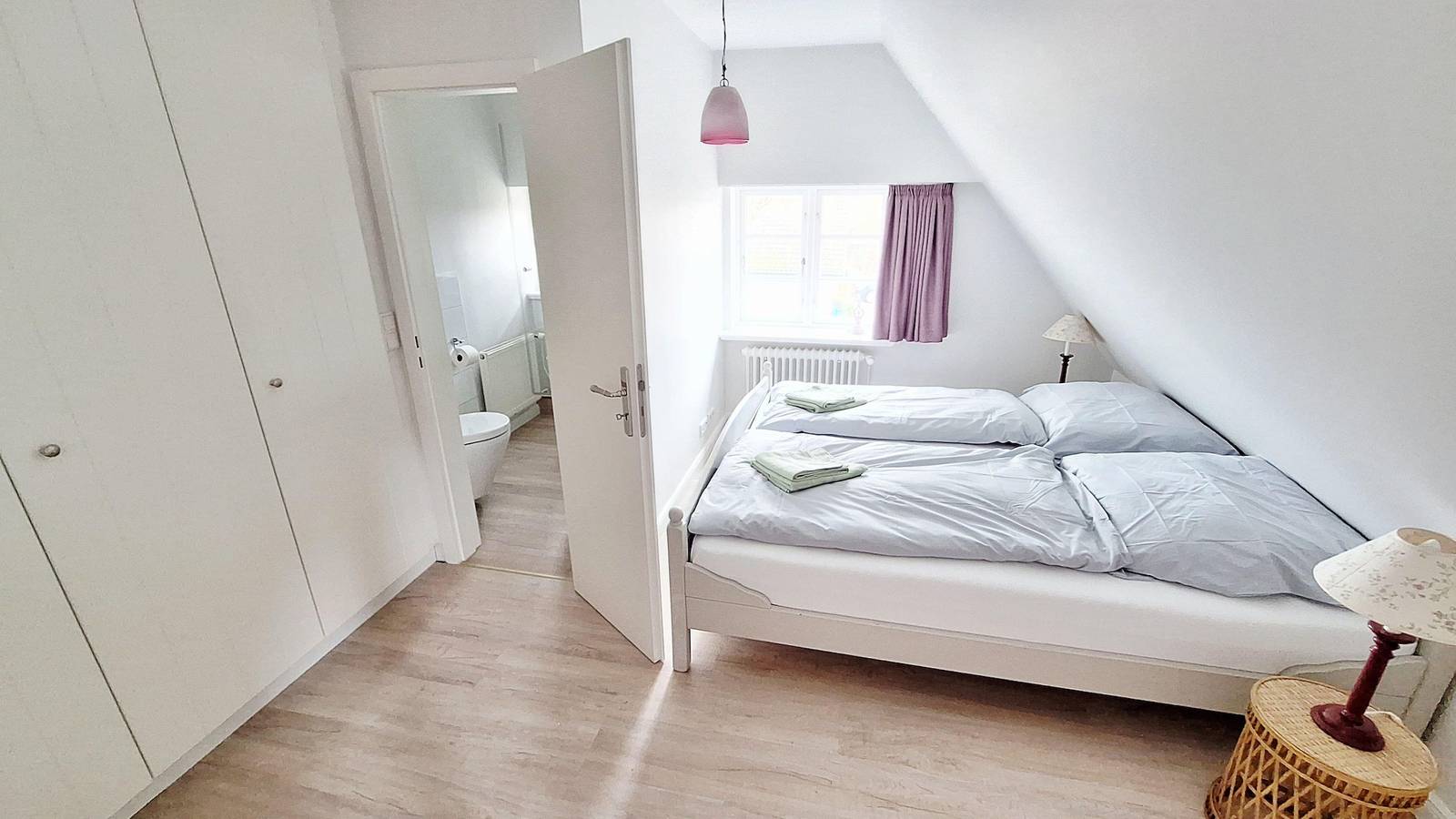 Ganze Ferienwohnung, Landhaus Rosenhof Wohnung 5 in Wyk auf Föhr (Stadt), Wyk auf Föhr