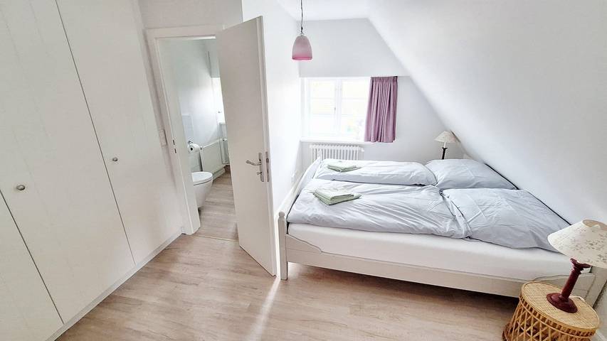Ganze Ferienwohnung, Landhaus Rosenhof Wohnung 5 in Wyk auf Föhr (Stadt), Wyk auf Föhr