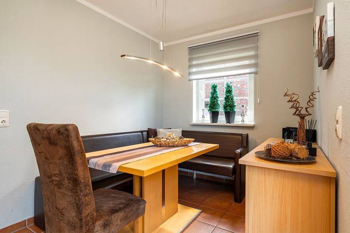 Ferienhaus für 6 Personen, mit Terrasse und Garten sowie Sauna in Norden - 4