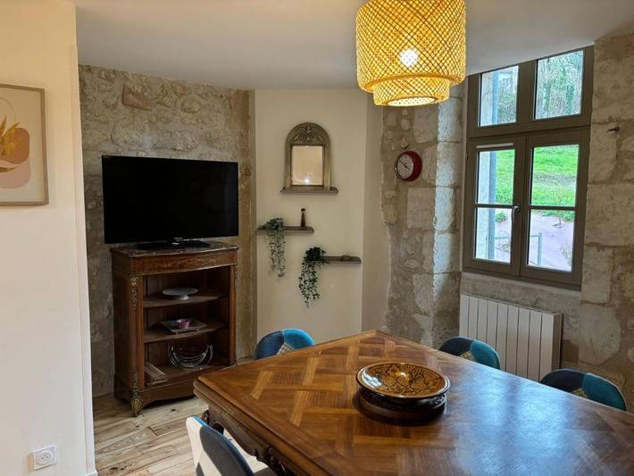 Gîte pour 6 personnes, avec terrasse et vue à Aubeterre-sur-Dronne - 2