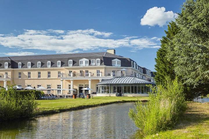 Hôtel pour 2 personnes, avec Terrasse et Jardin ainsi que Piscine et Sauna