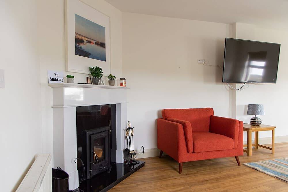 Luxury 7 Bed Golf Home within walking distance of town, beach and golf course in Lahinch, County Clare