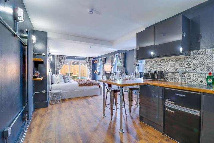 Apartment for 4 people, with garden in Southend-on-Sea