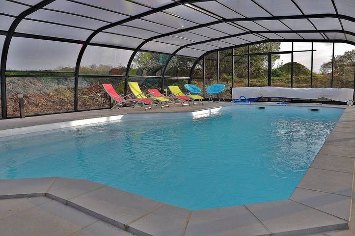 Gîte pour 4 personnes, avec terrasse ainsi que piscine et jardin à Pleudaniel - 3