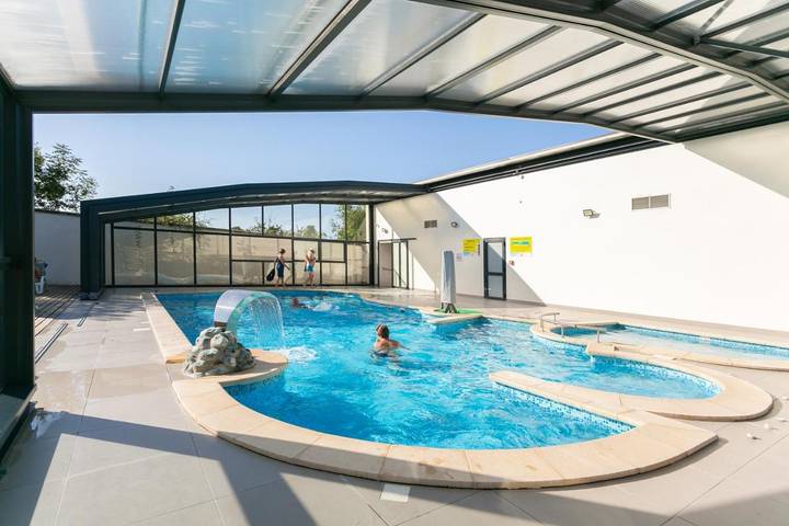 Camping für 4 Personen, mit Garten und Terrasse sowie Pool, mit Haustier - 1