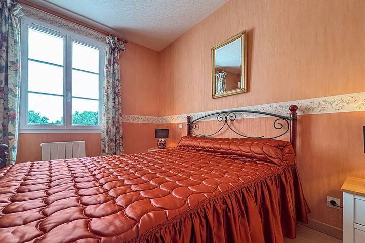 Gîte pour 8 personnes, avec piscine et jardin à Faverolles - 4