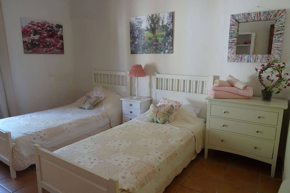 Impresionante villa familiar de 5 dormitorios con vistas espectaculares in Almogía, Provincia de Málaga