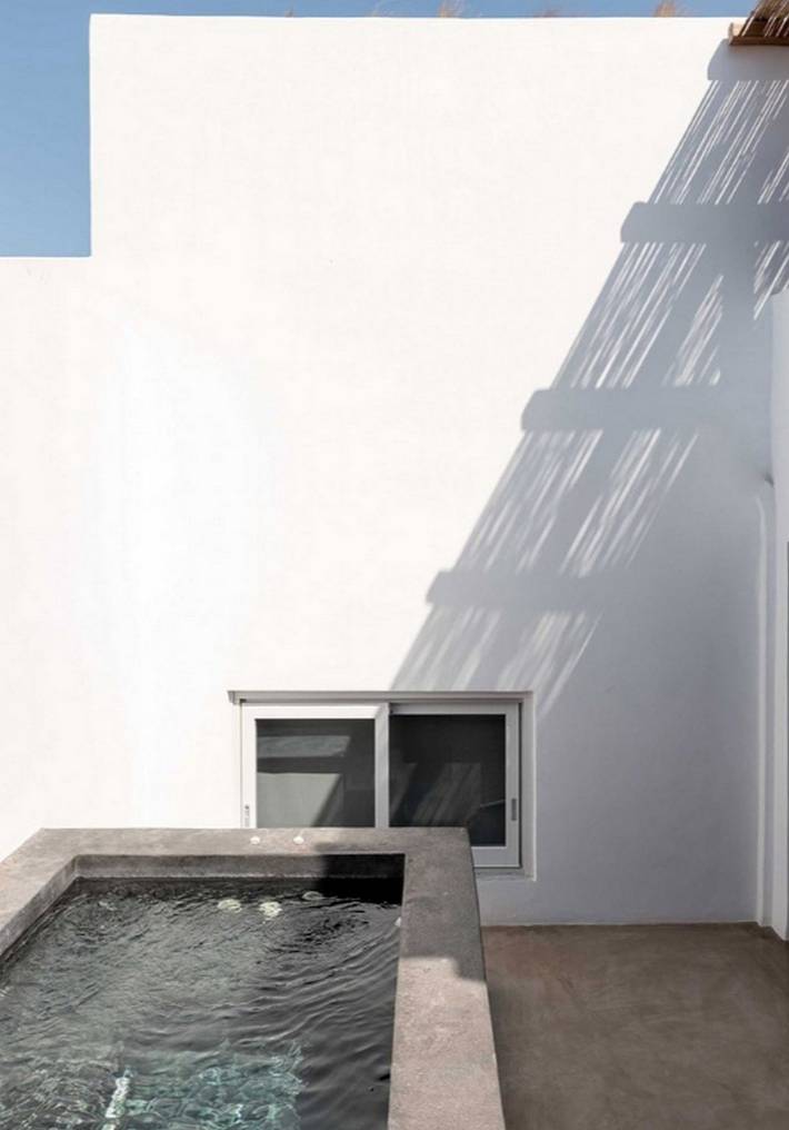 Casa de férias para 6 pessoas, com piscina e vista para o mar e ainda jardim em Oia