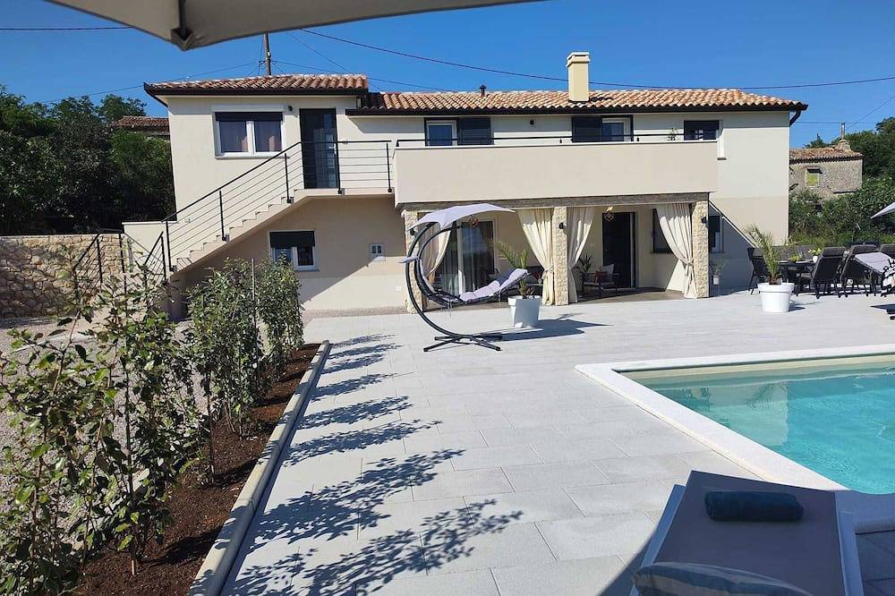 Ganze Wohnung, 10 minutes from the sea, a newly renovated appartment for 6 person\n in Vinez, Ostküste Istrien