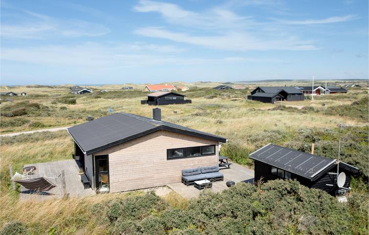 Ferieudlejning for 5 personer, med Terrasse i Nørlev Strand