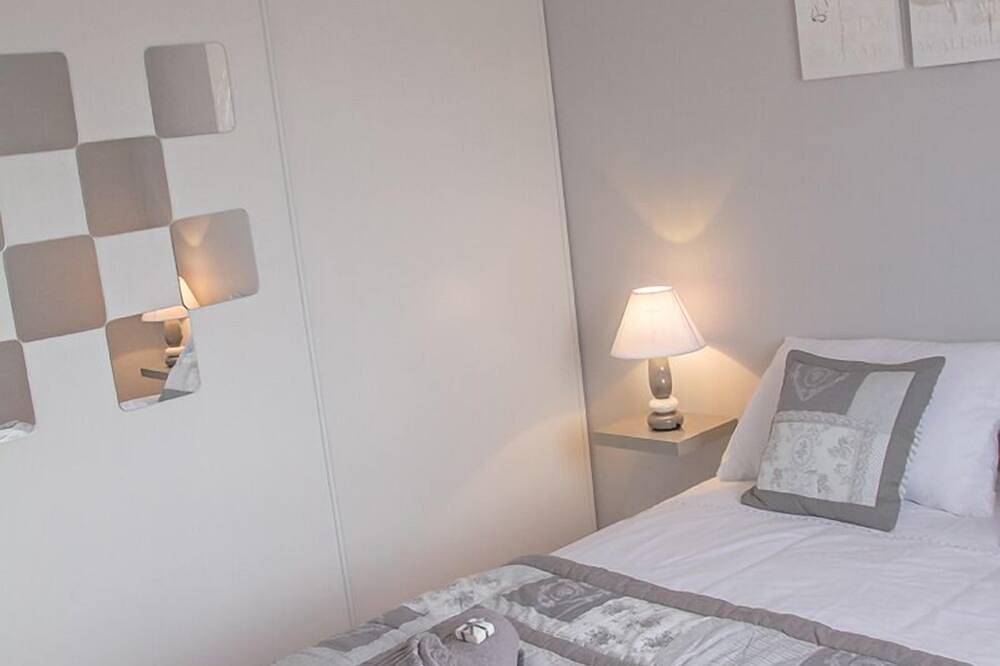 Belle villa, piscine et pool house à 10 min du centre ville d'Aix en Provence. in Aix-en-Provence, Région d'Aix-en-Provence