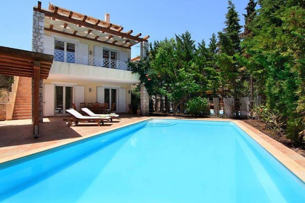 Casa vacanza a Ermionida a partire da 425€ a notte