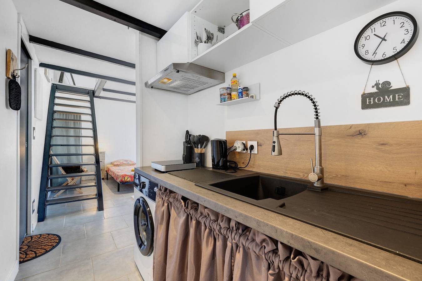 Appartement entier, Charmant appartement pour 4 avec terrasse et jardin partagés in Saint-Jean-de-Liversay, Région de La Rochelle