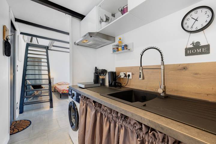 Entire apartment, Charming Apartment for 4 with Shared Terrace and Garden in Saint-Jean-de-Liversay, La Rochelle region