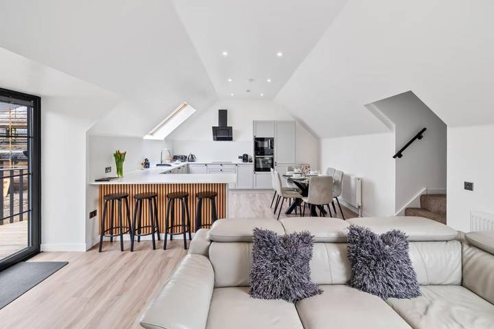 Holiday rental for 6 people, with Balcony and Hot tub as well as Terrace and Garden in Dundee
