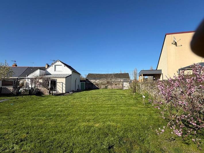 Location de vacances pour 6 personnes, avec Balcon ainsi que Terrasse et Jardin à Candé - 2