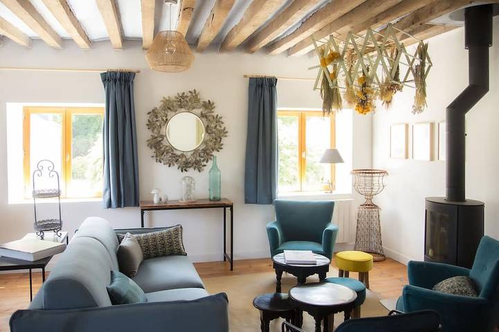Gîte pour 6 personnes, avec Terrasse ainsi que Jardin et Piscine