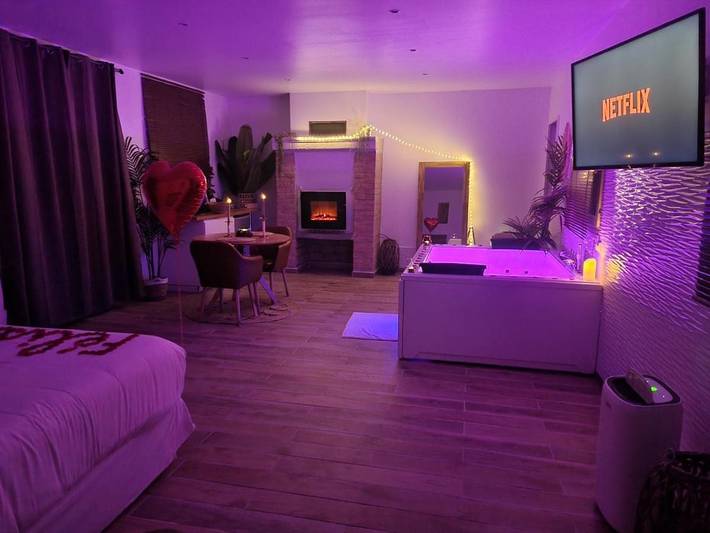 Maison d’hôte pour 2 personnes, avec Jacuzzi et Terrasse ainsi que Jardin et Vue dans Val-d'Oise - 3