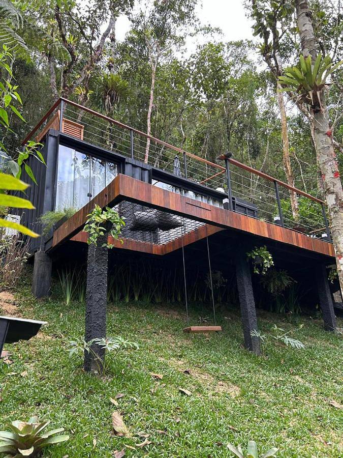 Camping para 2 personas, con terraza además de vistas y jardín, Se admiten mascotas en Brasil