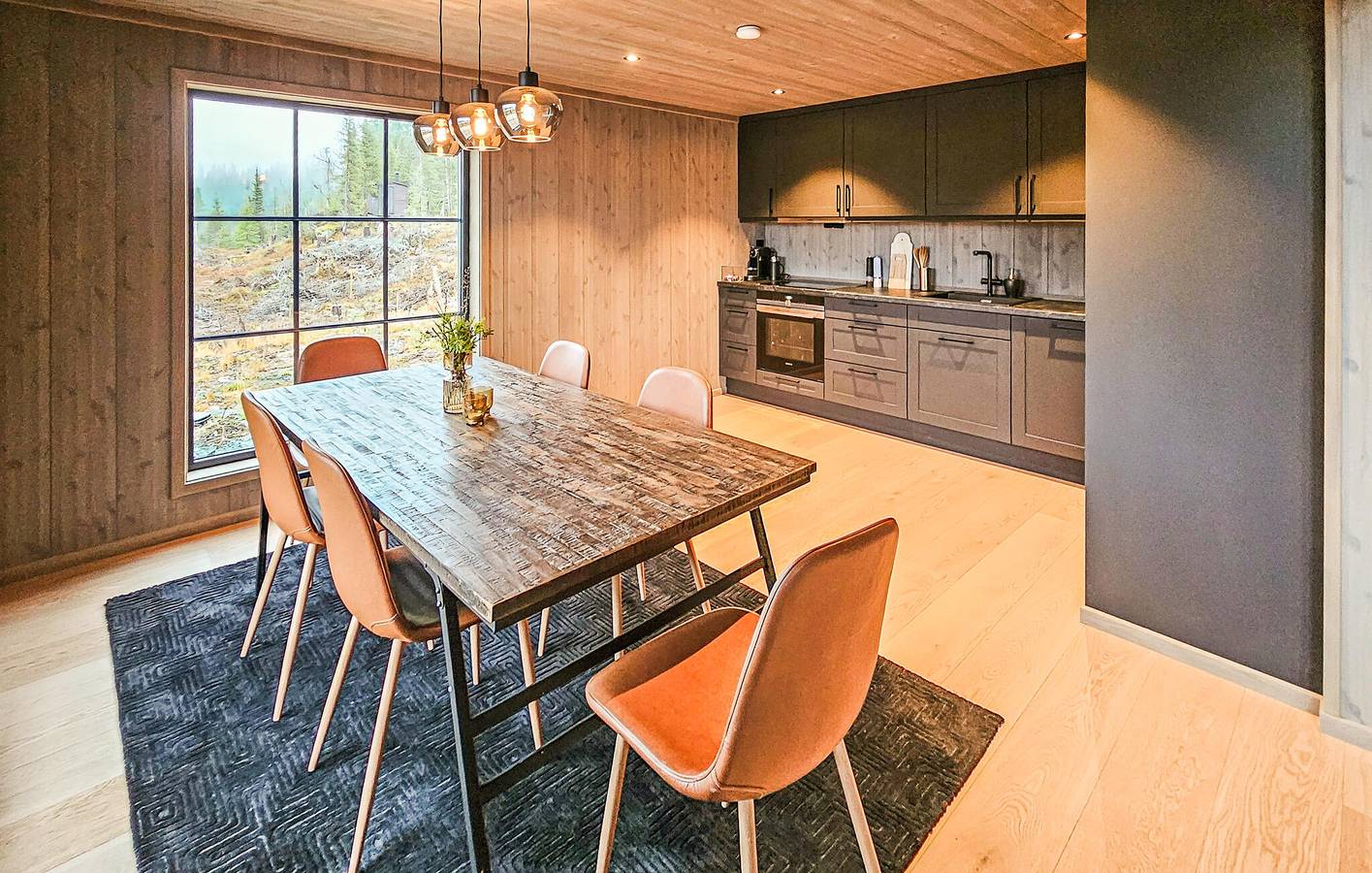 Holiday home for 8 people with terrace in Vinje