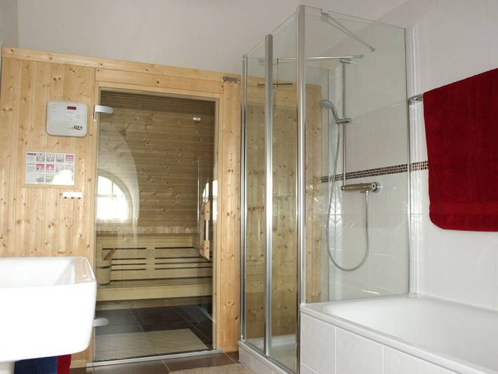 Ferienhaus für 4 Personen, mit Terrasse und Garten sowie Sauna in Wismarer Bucht - 3
