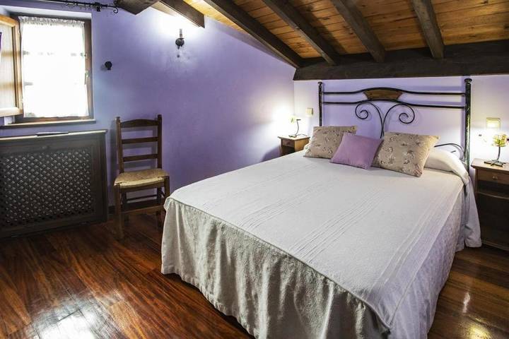 Casa rural para 2 personas, con vistas además de jardín y terraza, Se admiten mascotas en Costa Oriental Asturiana - 2