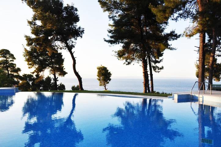 Ferienhaus für 6 Personen, mit Pool und Terrasse sowie Ausblick, mit Haustier