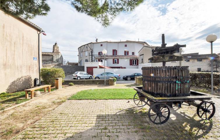 Gîte pour 5 personnes, avec terrasse à Villeneuve-lès-Montréal