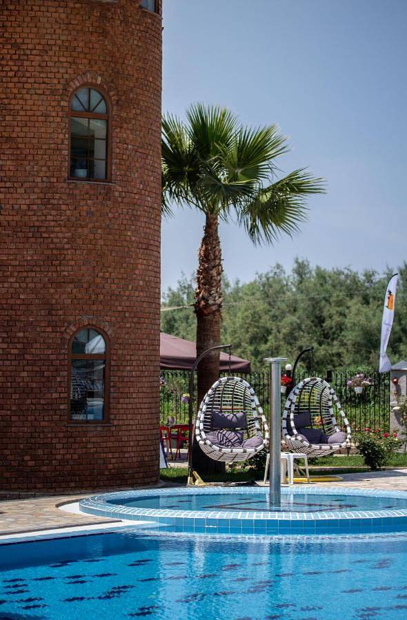 Hôtel pour 2 personnes, avec piscine et jardin dans Lezhë - 2