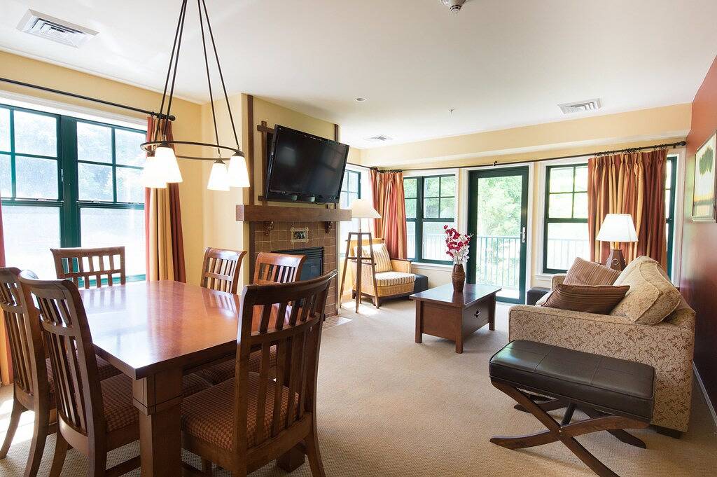 Ganze Wohnung, 2 Schlafzimmer, 2 Bäder Hotel Condo im Mountain Creek Resort in Mountain Creek