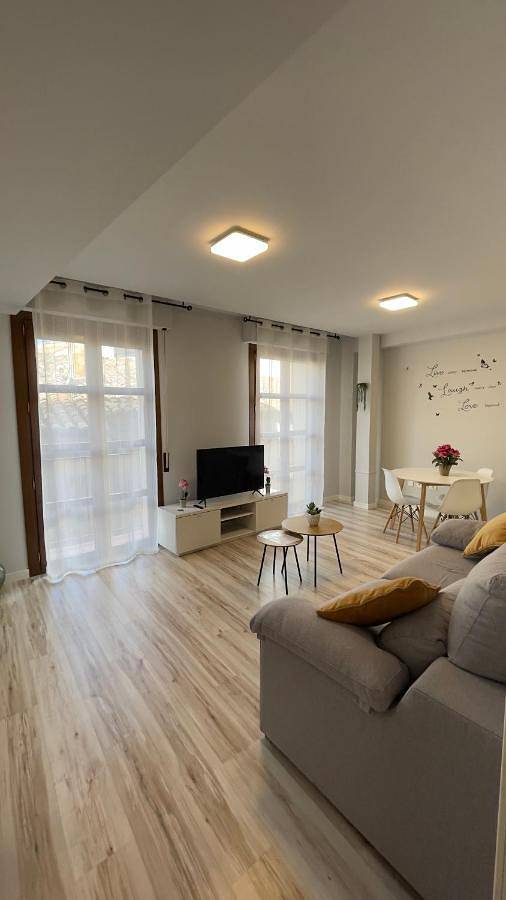 Apartamento de vacaciones para 4 personas, con vistas y balcón - 1