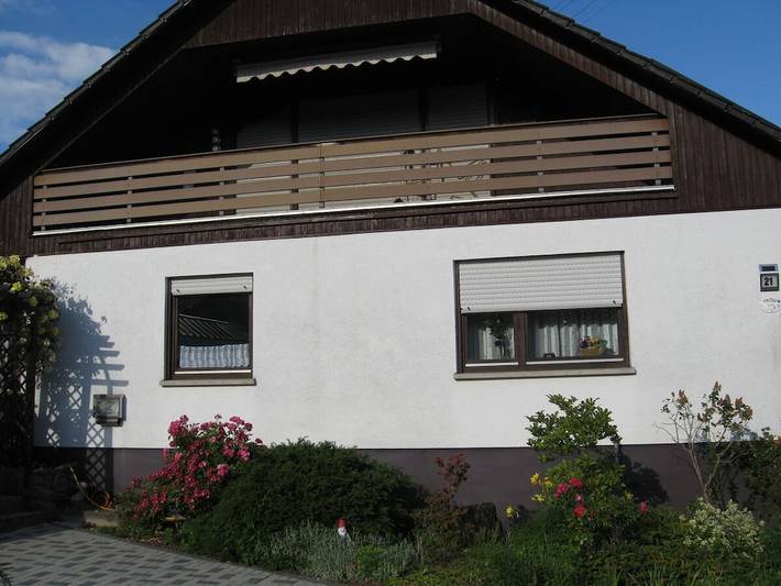 Gemütliche 61 m² große Wohnung mit Garten und Terrasse, 1 km vom Stadtzentrum von Völkersweiler entfernt in Gossersweiler-Stein, Trifelsland