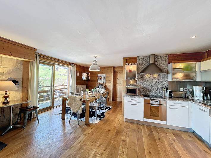 Ganze Wohnung, 4-Zimmer-Wohnung mit Hallenbad in Combloux in Combloux, Pays du Mont-Blanc