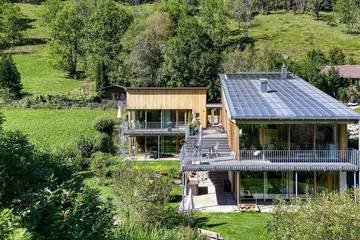 Hütte für 12 Personen, mit Balkon und Garten in Brand