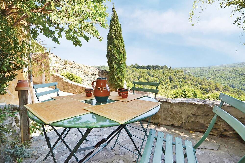 Mooi huis met 3 slaapkamers in Bonnieux in Bonnieux, Parc naturel régional du Luberon
