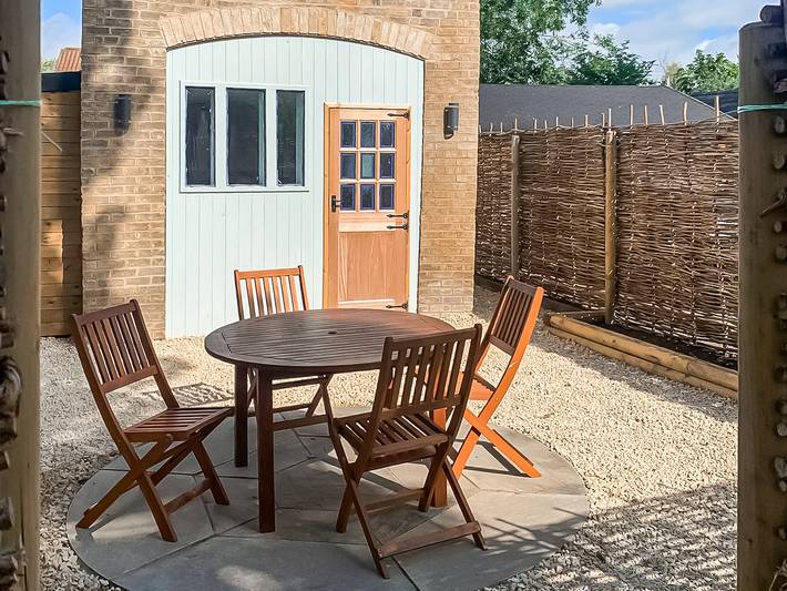 Cottage for 4 people, with garden, with pets in Cambridgeshire