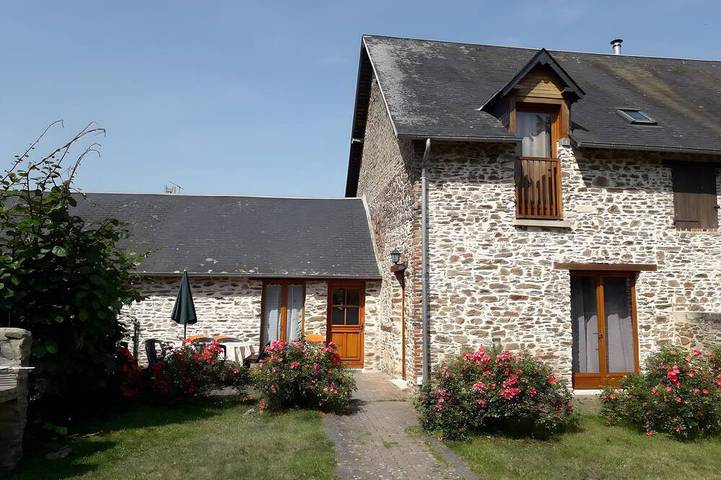 Location de vacances pour 9 personnes, avec jardin, animaux acceptés à Sainte-Marguerite-d'Elle