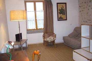 Location De Vacances pour 12 Personnes dans Quarré-les-Tombes, Arrondissement d'Avallon, Photo 3