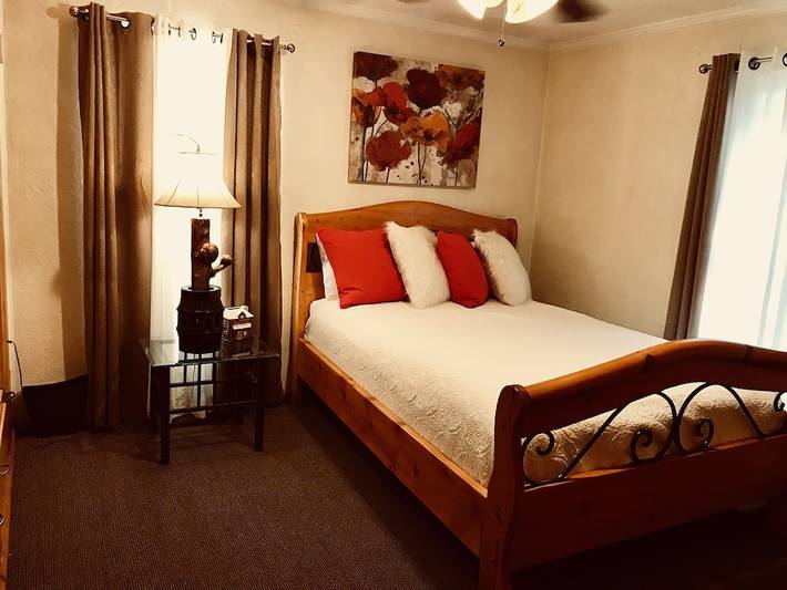 Lake house for 6 people, with terrace and yard in Utah