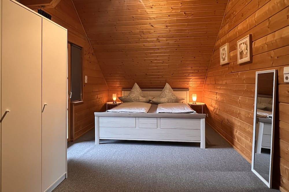 Gemütliches finnisches Blockhaus im Naturpark \"Pfälzer Wald\" (500 Meter hoch) in Wilgartswiesen, Landkreis Südwestpfalz