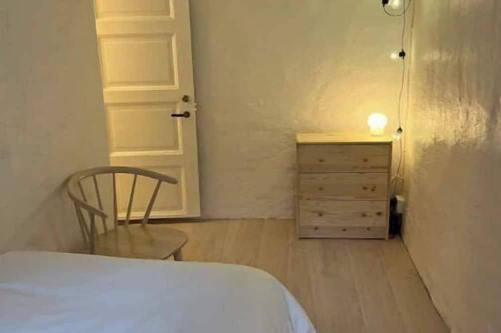 Ganze Wohnung, Spacious & Affordable City Stay – Sleeps 8, Private Garden in Göteborg, Västergötland
