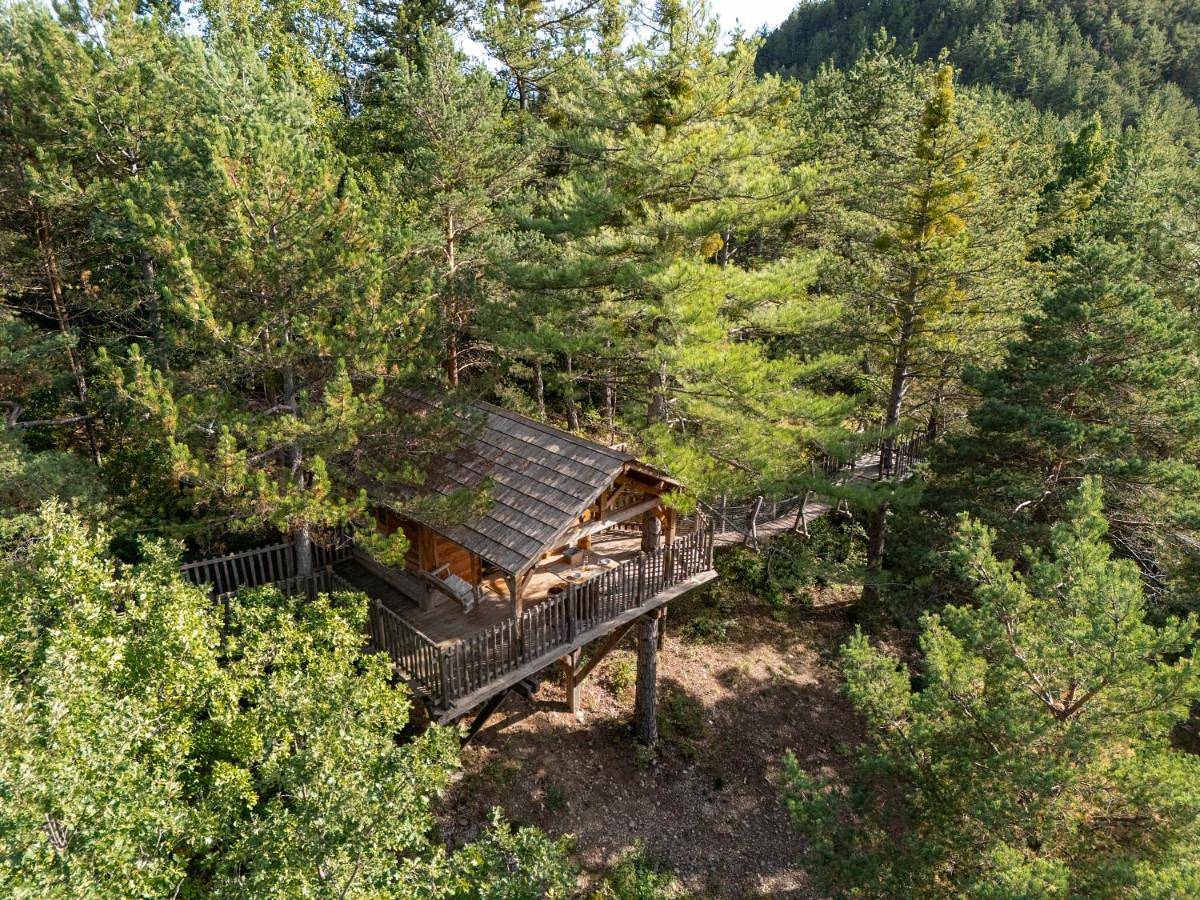 Alpinest - Les Cabanes du Pas de la Louve in Serres (Hautes-Alpes), Région de Gap