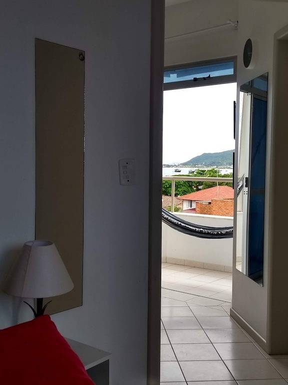 Ganze Wohnung, Fit 1 Zimmer 30 Meter vom Strand entfernt. Meerblick. Wifi in Cachoeira do Bom Jesus, Canasvieiras