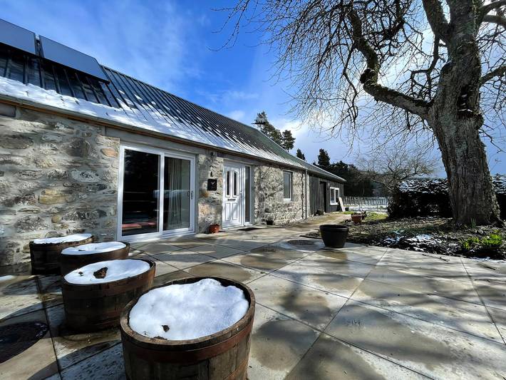 Cottage for 2 people, with garden, with pets in Scotland