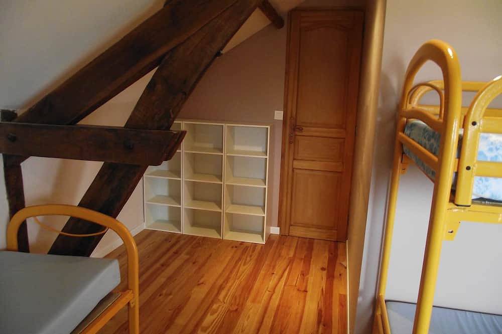 Gîte le plantier*** 4 à 12  pers avec piscine privée entre Sarlat et  Rocamadour in Gourdon, Quercy