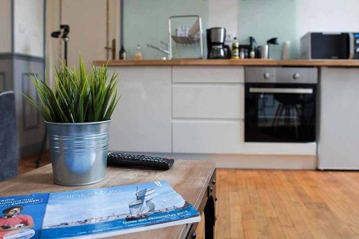 Gîte pour 4 personnes, avec balcon, animaux acceptés dans La Demeure de Corsaire - 2