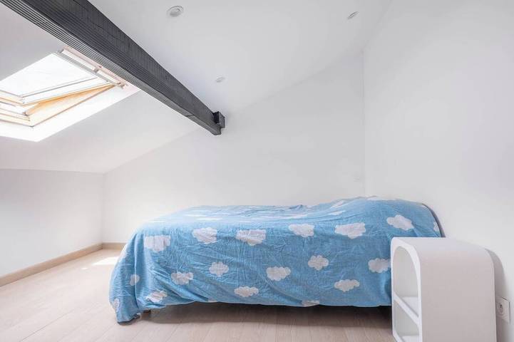 Appartement entier, Studio rénové sous les combles – Paris à 30 min in Argenteuil, Val-d'Oise